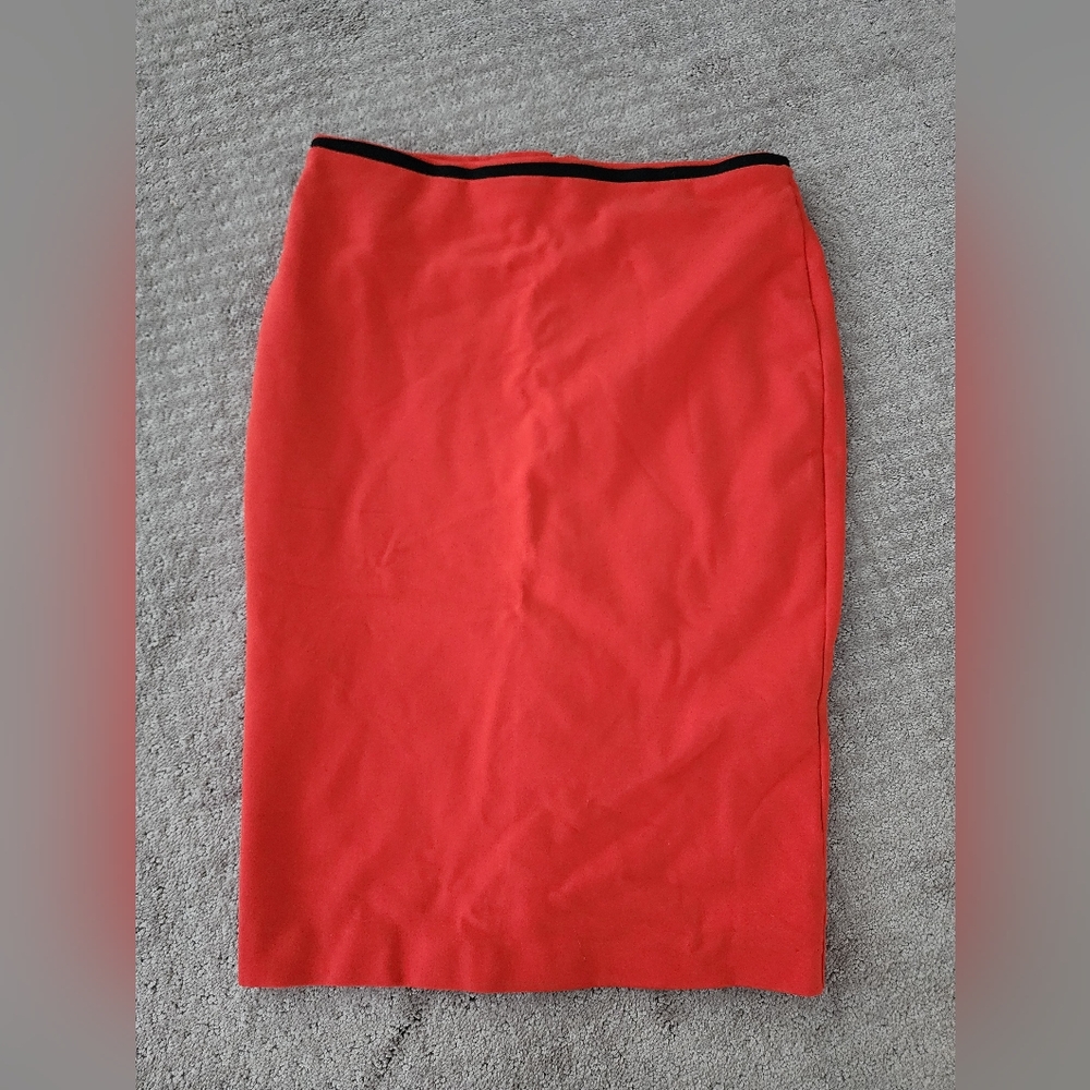 Boden knit pencil skirt poppy color Size 8